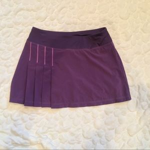 Athleta skorts. Worn once. Excellent condition.